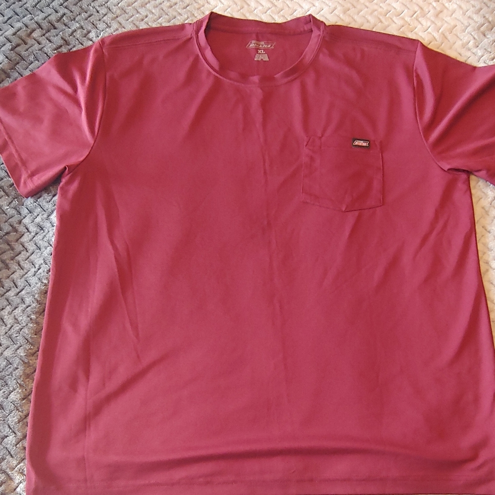 Men's Dickies T-shirt